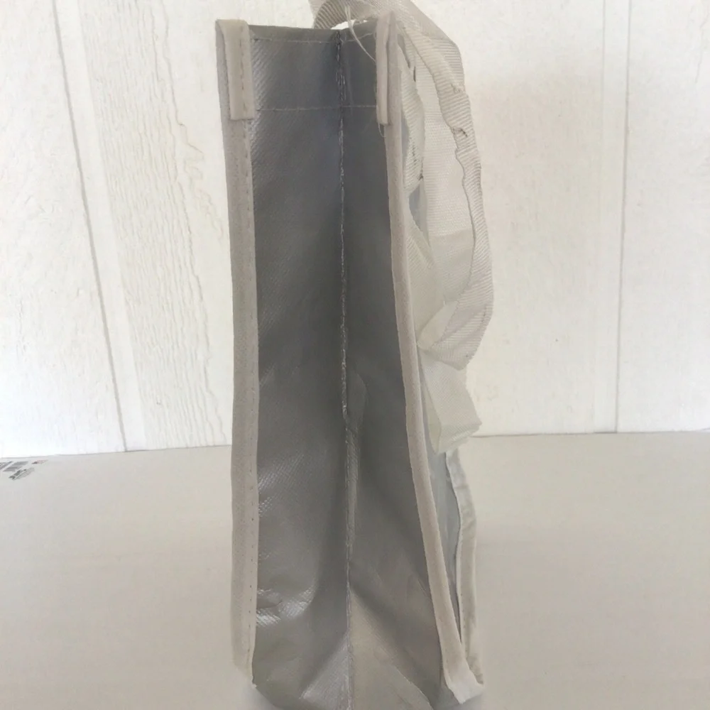 LULULEMON SILVER SMALL REUSABLE TOTE HOLIDAY 2022